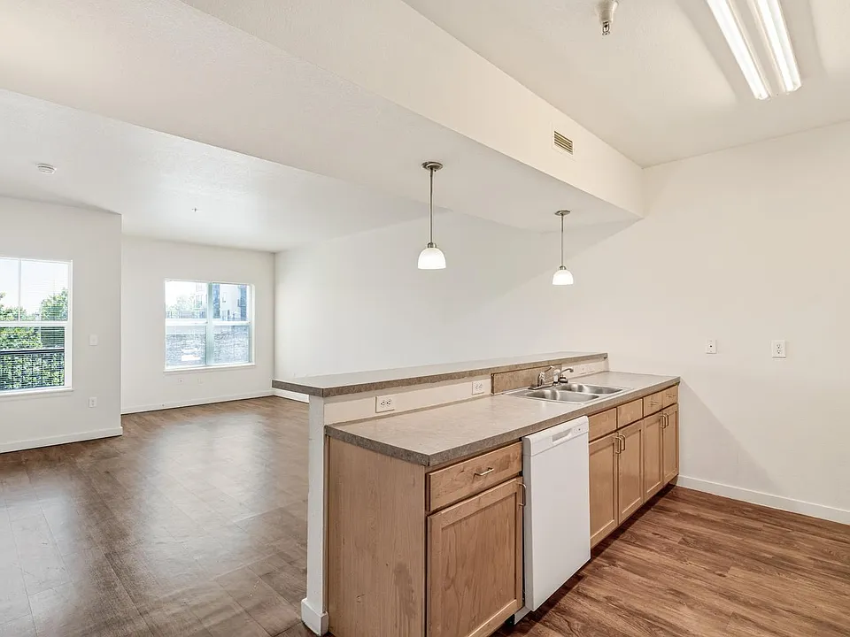 Clay Street Residences