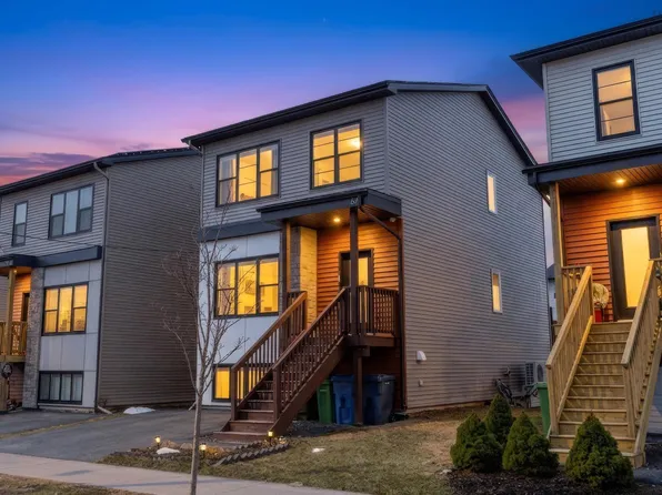 67 Mica Cres, Halifax, NS B3P 0H7