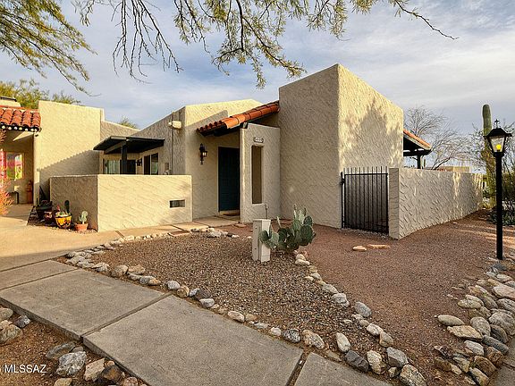 2nd image of 4539 E Pso La Casita