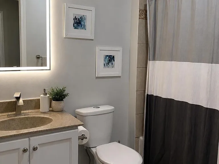 910 Knotty Pine Grv — Photo 9