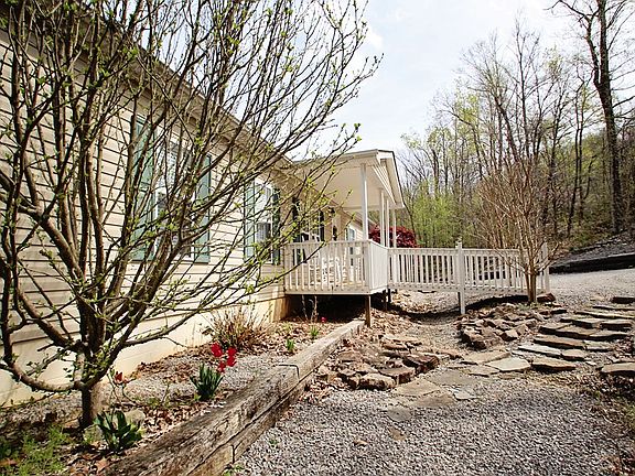 3rd image of 3931 Crossville Hwy