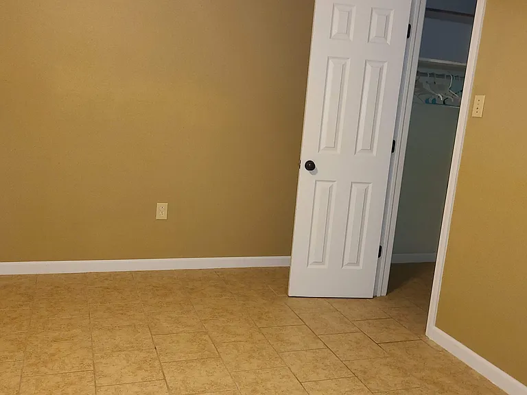 511 Ponderosa Dr — Photo 5