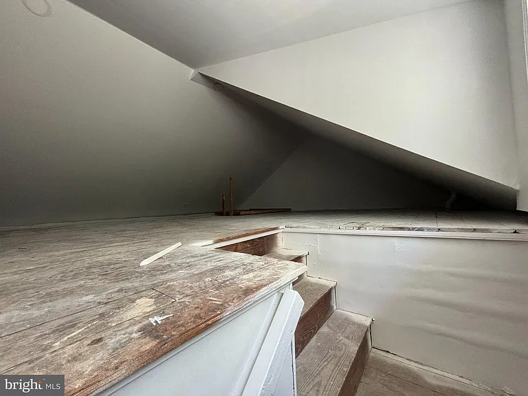 888 Walnut St — Photo 30