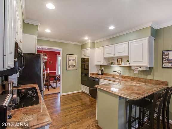5th image of 15104 Red Clover Dr