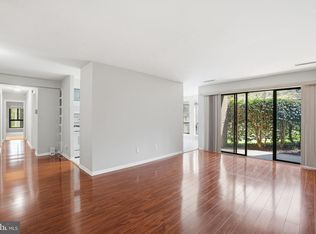 Chestnut Grove Condominium, Reston, VA 20190