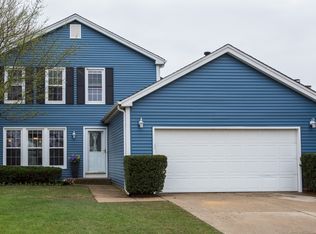 421 Thompson Blvd, Buffalo Grove, IL 60089