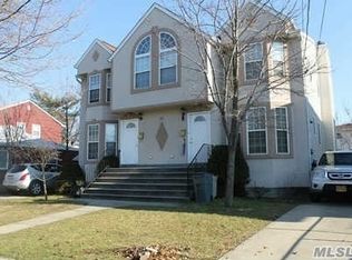 30A Hickory Rd, Port Washington, NY 11050