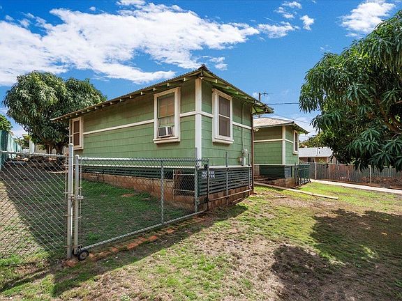 2nd image of 275 Kenolio Rd