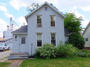 120 W John St, Forrest, IL 61741