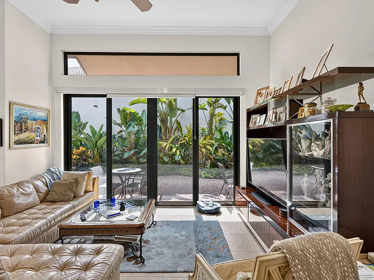 210 Coral Cay Ter — Photo 15