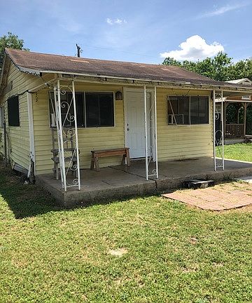 4th image of 520 Monticello Ct