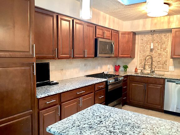 New EVERYTHING in kitchen!