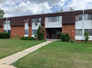 Willow Terrace, Milwaukee, WI 53221