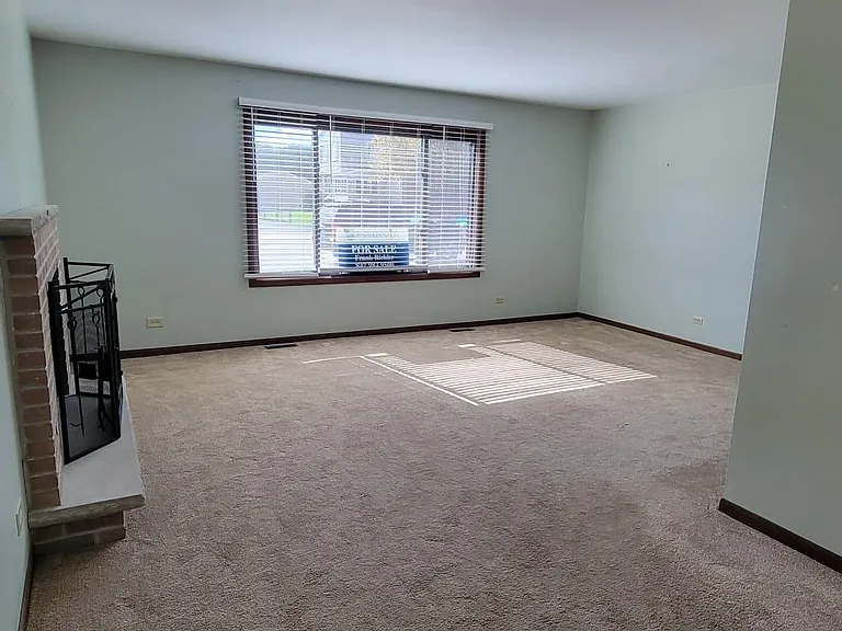 1076 Manchester Ct #1076 — Photo 2