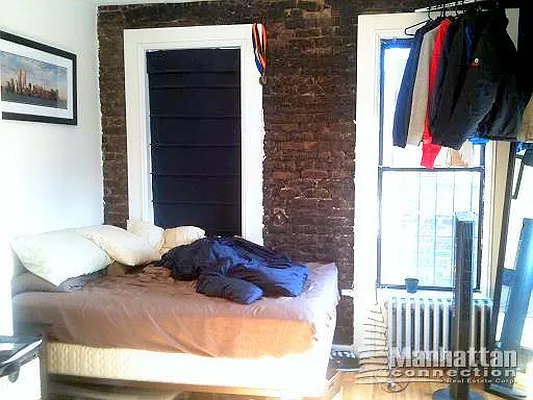 Rented by Manhattan Connection | media 21