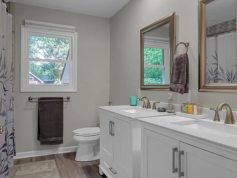 1152 Camden St — Photo 7