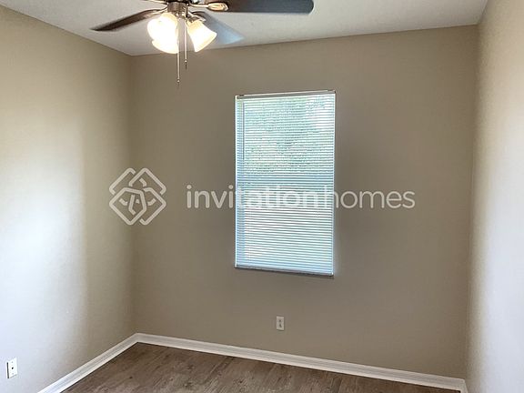 5th image of 274 Krassner Dr NW