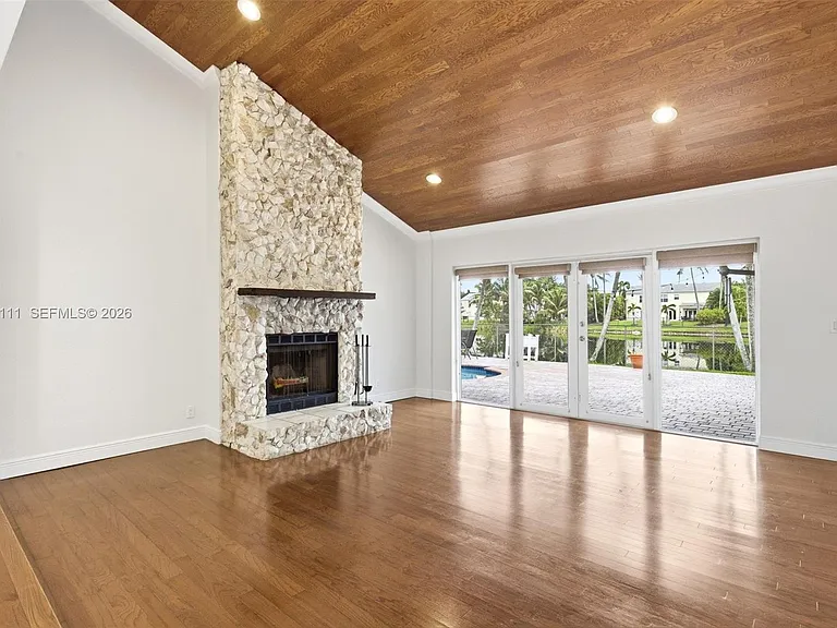 10227 SW 49th Ct — Photo 13