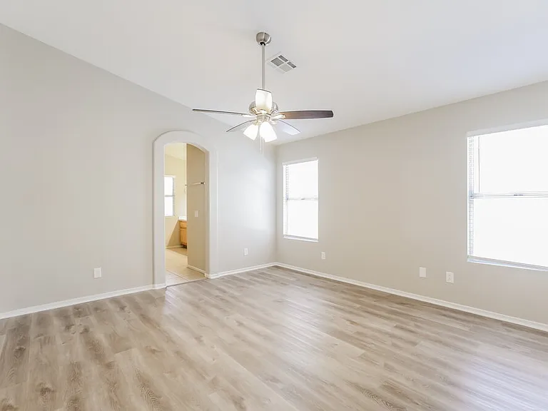7113 Junction Village Ave — Photo 9