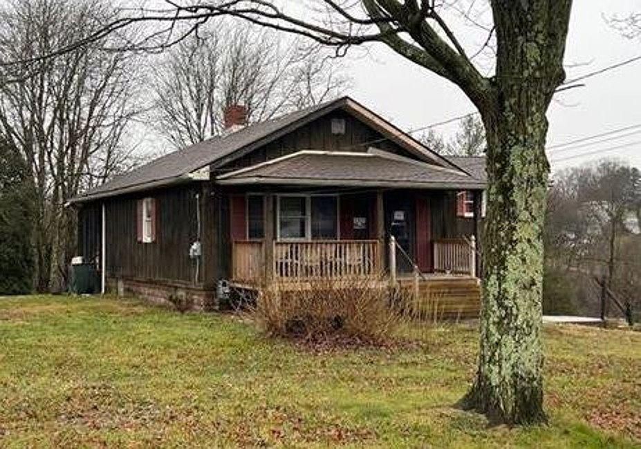 416 Falls Ave, New Castle, PA 16105 Zillow
