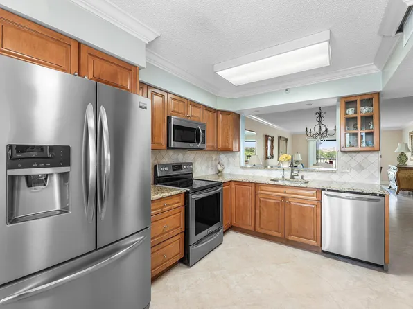7076 Huntington Lane #502, Delray Beach, FL 33446