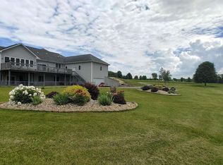 24-82 Ranchwood Ct, Lanark, IL 61046