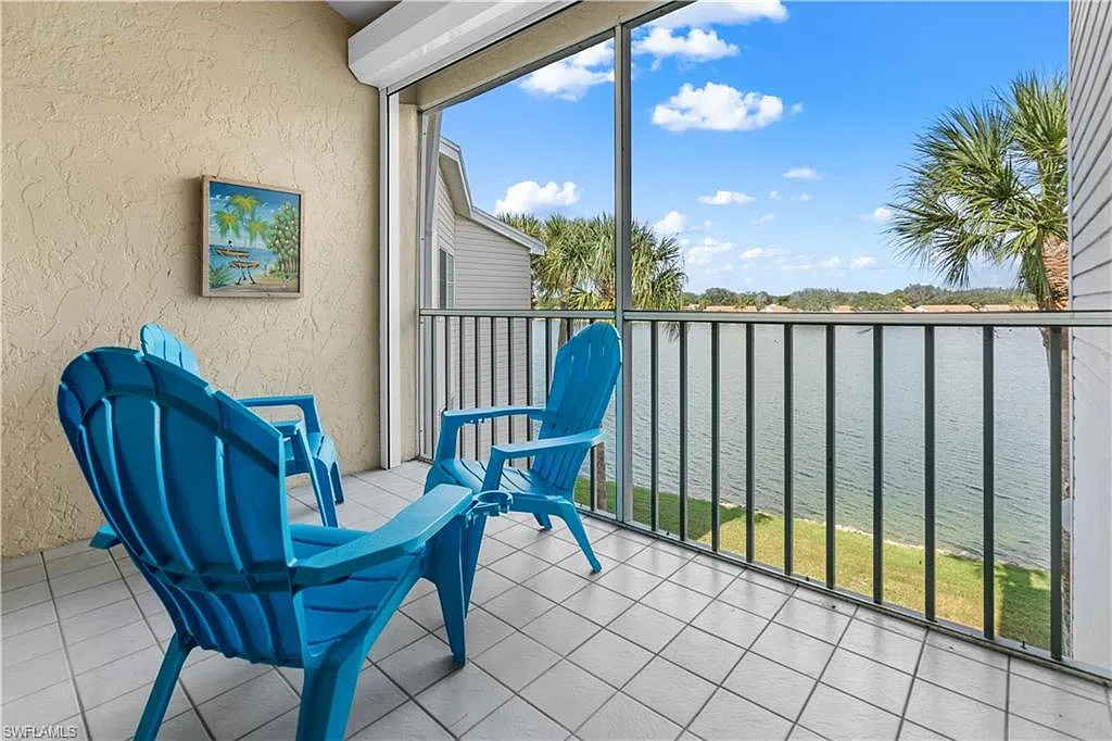 2 bed, 2.0 bath, 1272 sqft, $4,500 — Photo 4