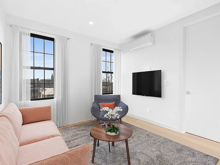 96 Sterling Pl #3D — Photo 1