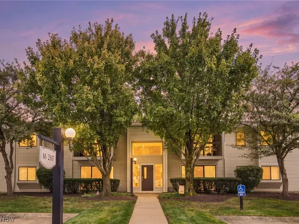 2917 N Bay Dr APT M9, Westlake, OH 44145