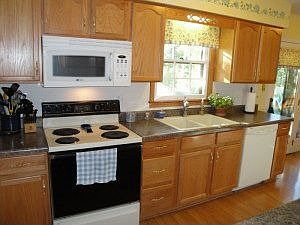 3rd image of 2311 Rose Dr