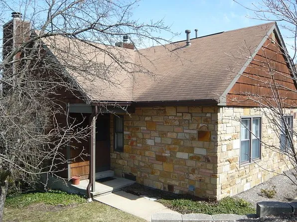 19 Whippoorwill Dr, Hackettstown, NJ 07840