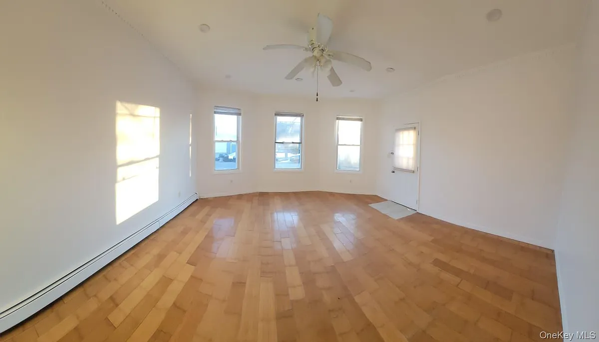 Building Photo - 83 Kraemer St #1