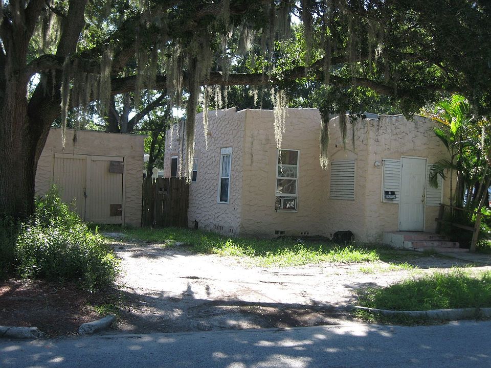 1st image of 4935 22nd St N