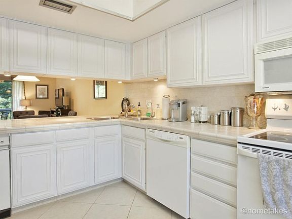 5th image of 18490 SE Wood Haven Ln APT C