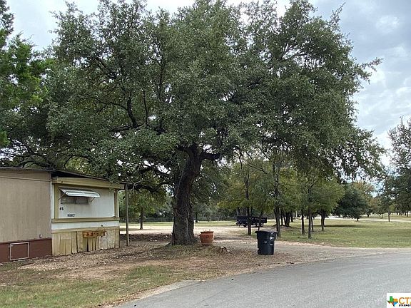 4th image of 46 Lake Forest Dr