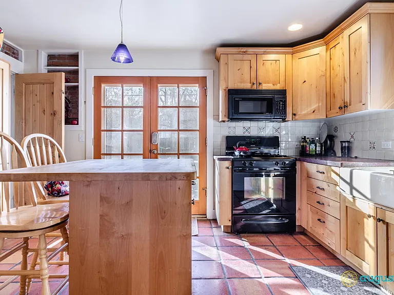1802 Grove St #1 — Photo 11