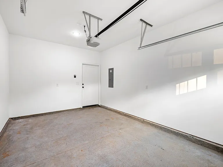 689 Neighborhood Rd — Photo 33