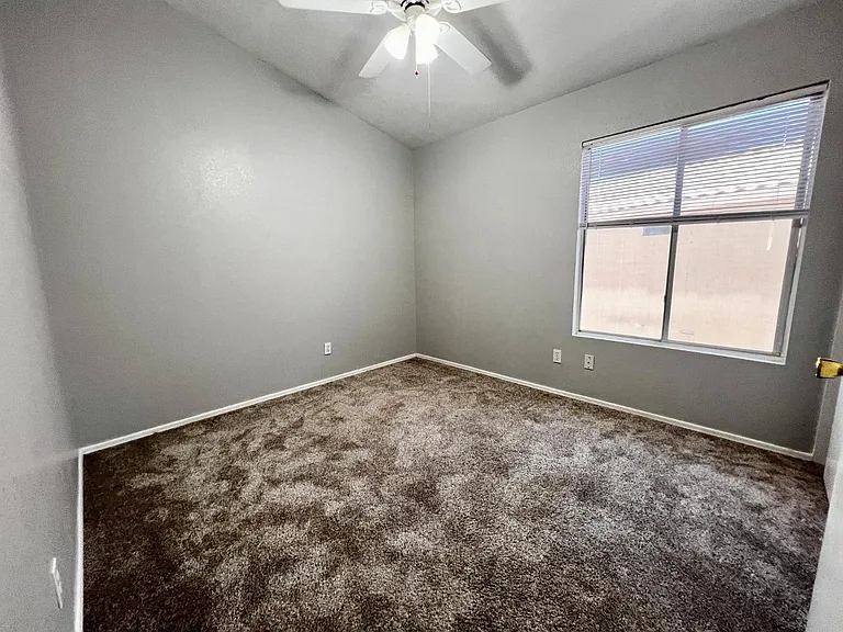 1631 N Garrett Dr — Photo 34