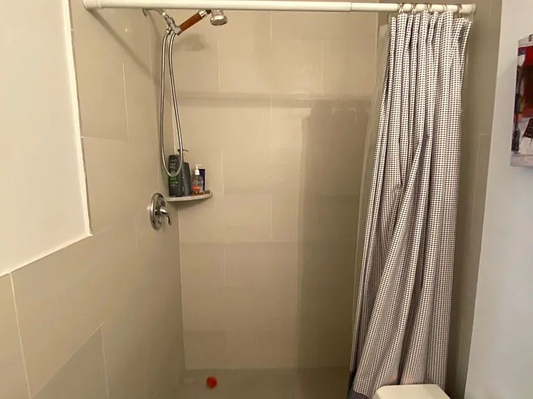 2123 Walnut St #3F — Photo 15