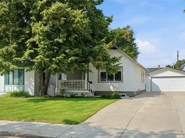 1607 Alexandra AVENUE, Saskatoon, SK S7K 3C4