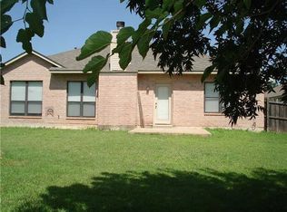 1305 Simon Ave, Edmond, OK 73003