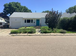 710 W 24th St, Kearney, NE 68845