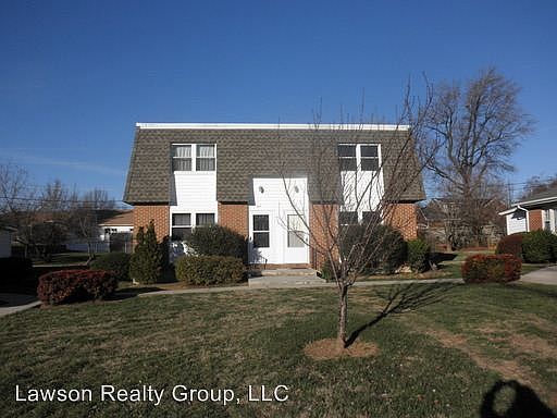 1st image of 627 Moran Ave