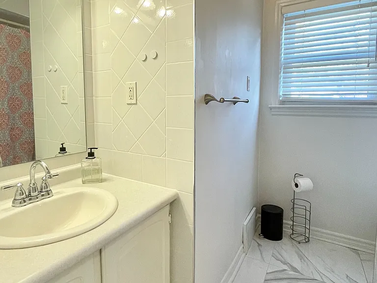 5594 Woodland Blvd — Photo 6