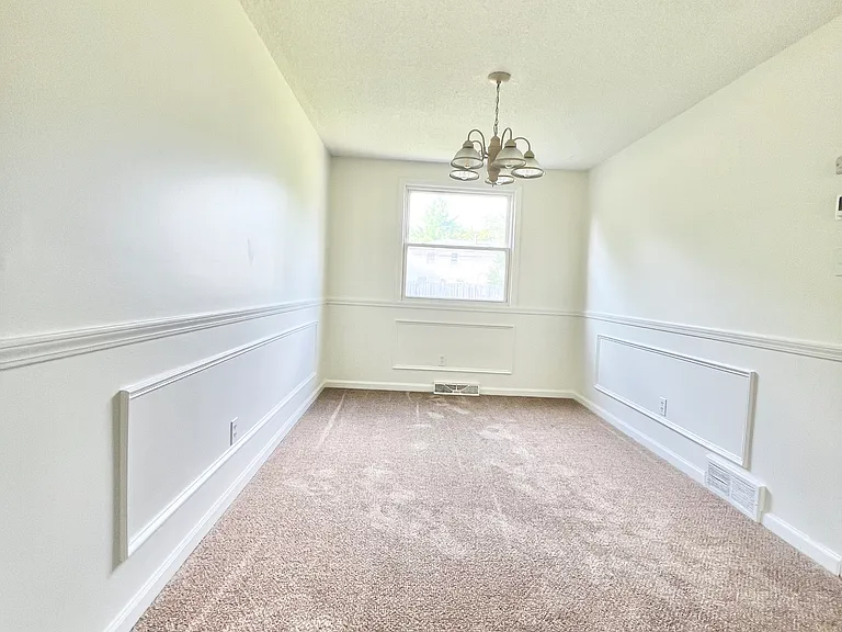 118 Pheasant Run Rd #1 — Photo 4
