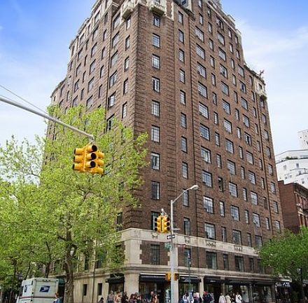 4th image of 1 Christopher St APT 2G
