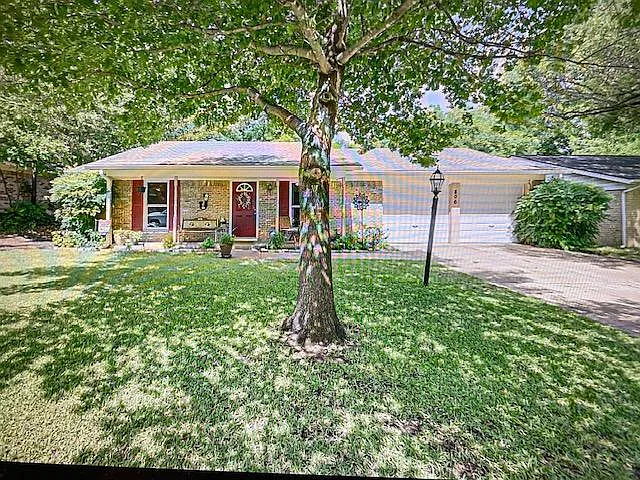 806 Monticello Ct — Photo 1