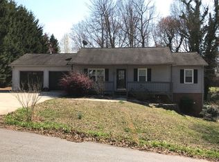15 Cook St, Granite Falls, NC 28630