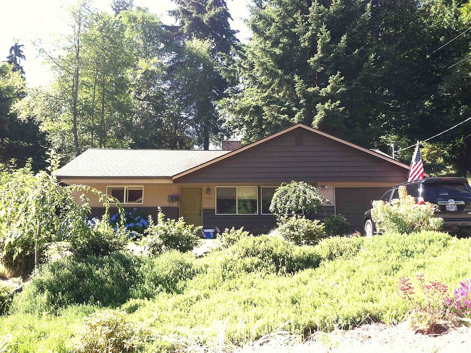 2nd image of 1701 NE 96th St