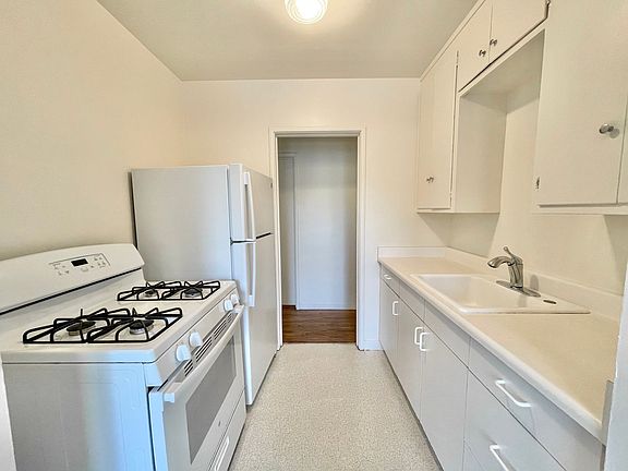 5th image of 2230 10th Ave APT 5